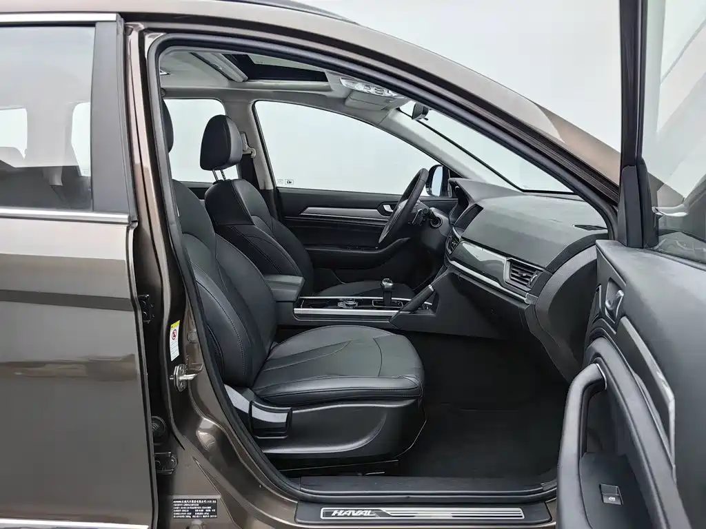 Photo 23 - Haval H6