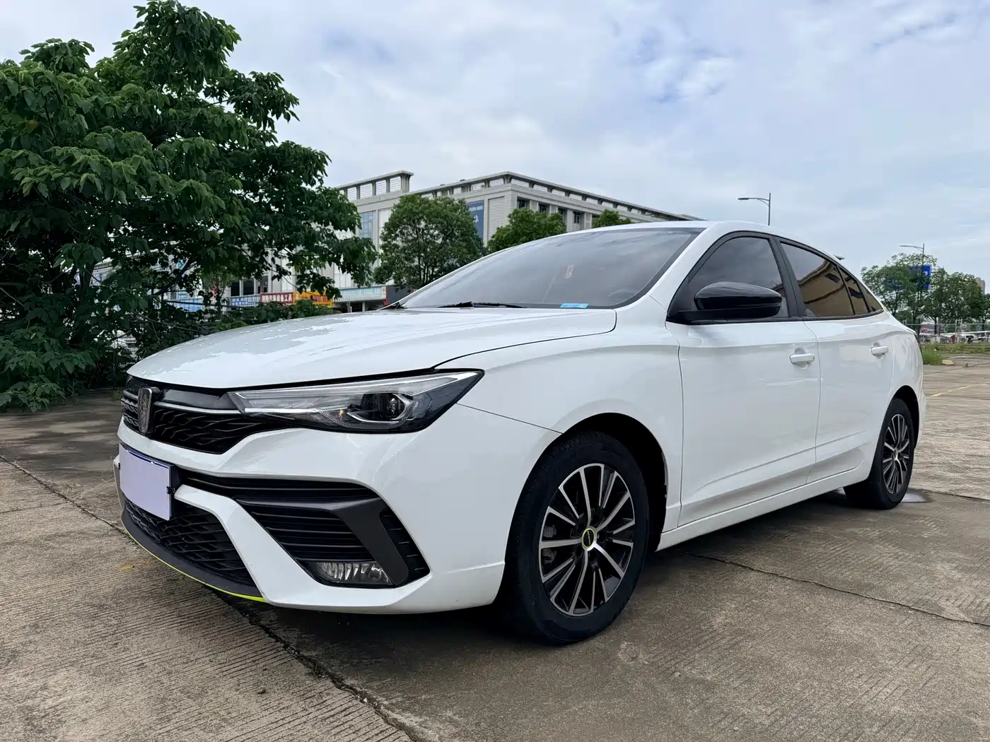 ROEWE I5