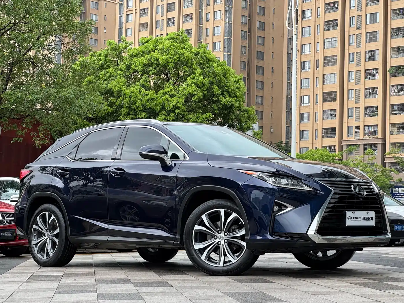 Photo 3 - Lexus RX