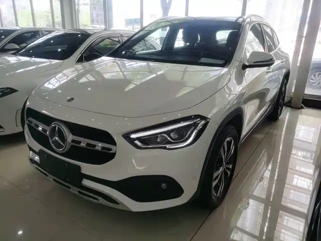 Mercedes-Benz GLA GLA 220