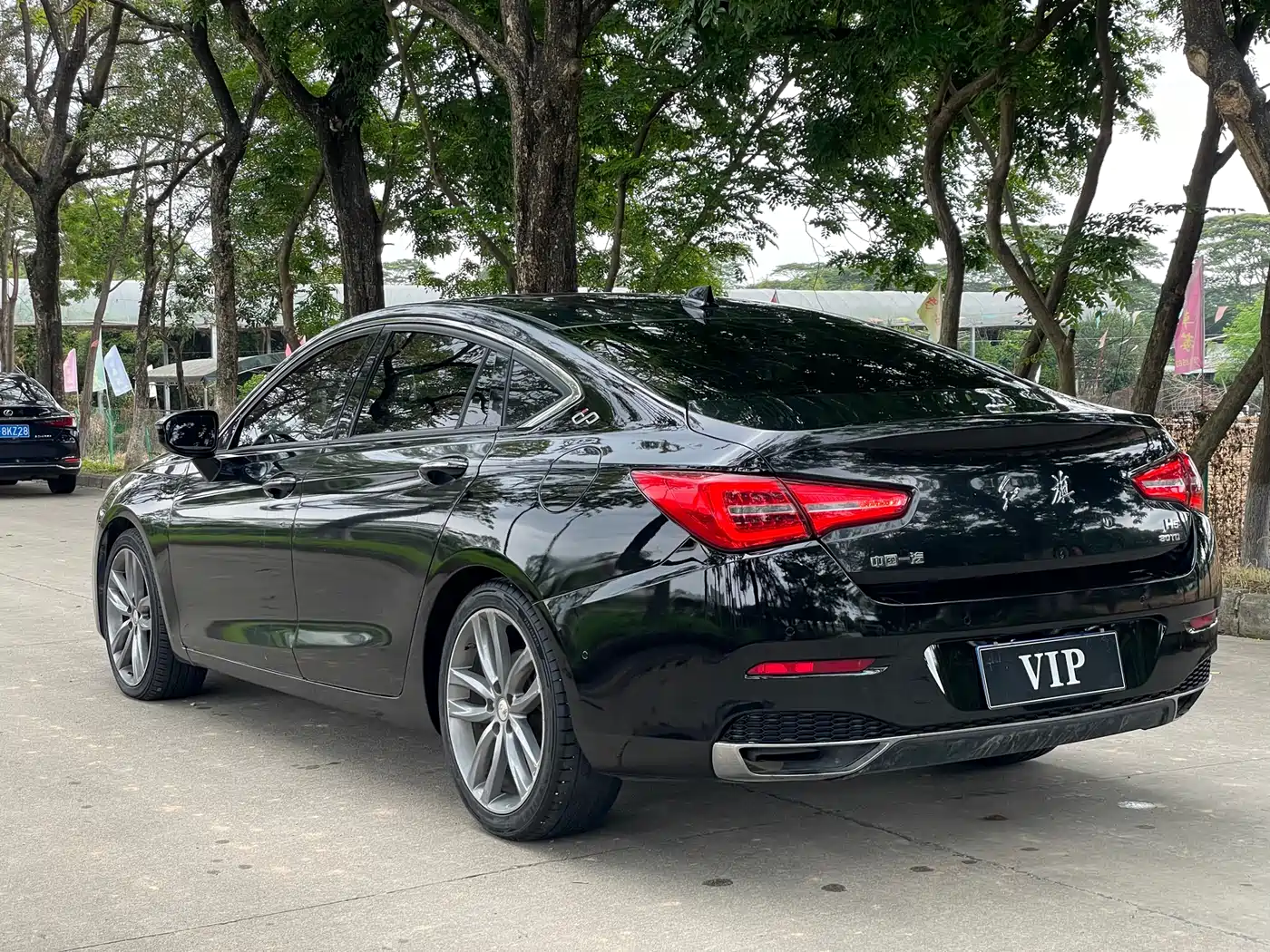 Hongqi H5 2018 Model 30TD Smart Connect Royal 60th Anniversary Edition фото 21