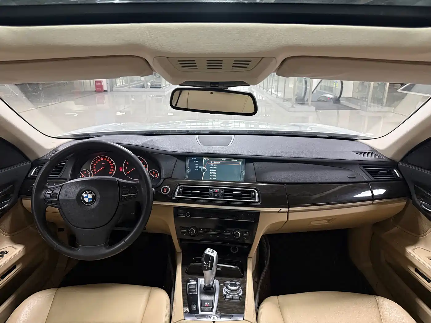 BMW 7 Series 2011 730Li Elegance фото 9
