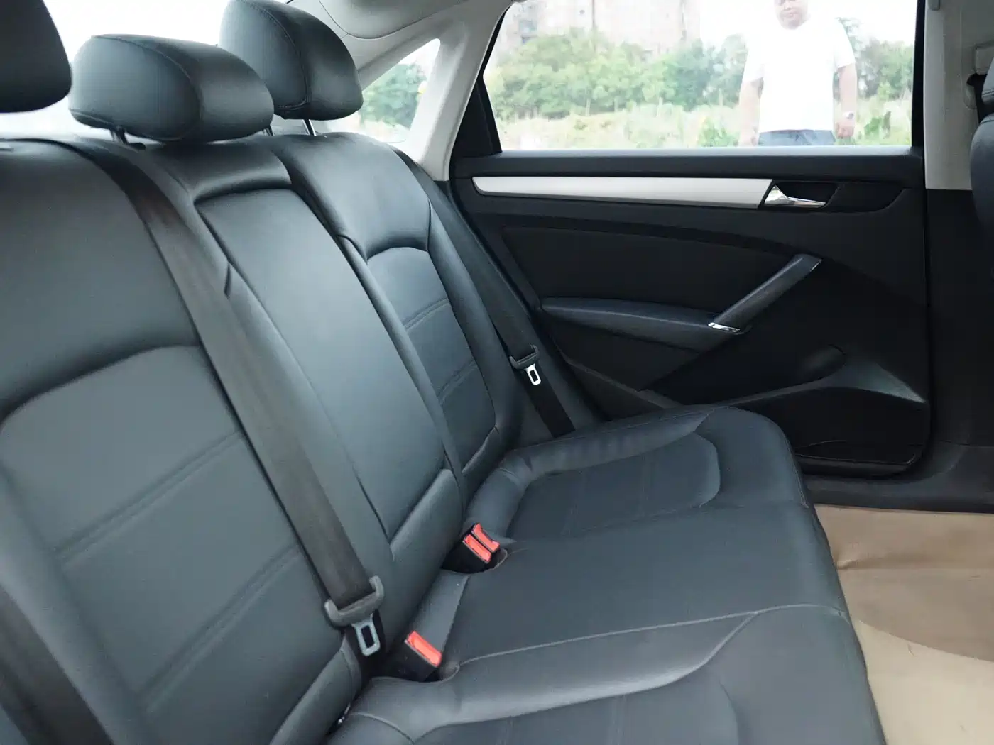 Volkswagen Passat 2014 1.8TSI DSG Luxury Edition фото 14