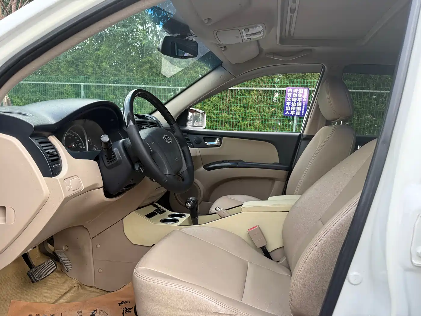 Kia Sportage 2011 2.0L Automatic 2WD GL фото 6