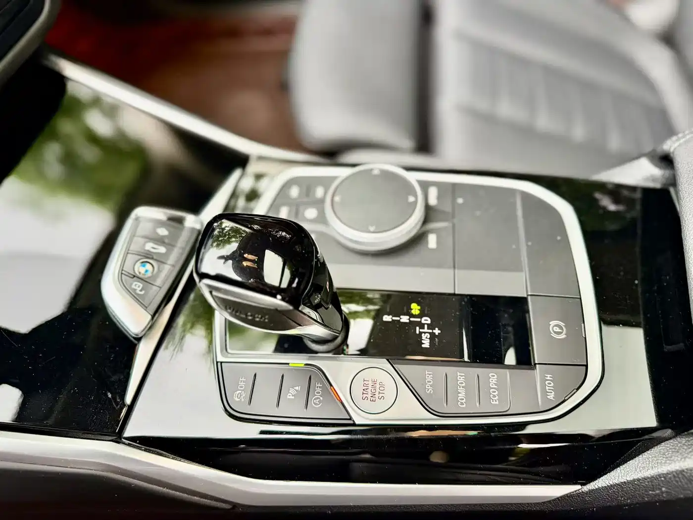 BMW 3 Series 2020 325Li Launch Edition фото 6