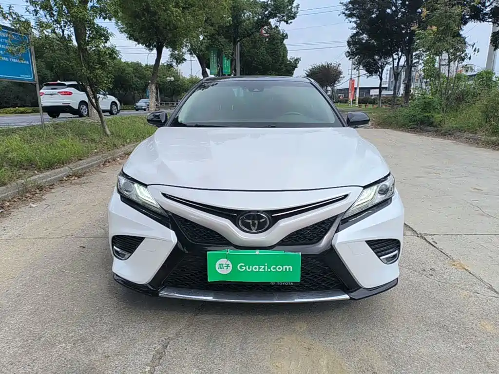 Photo 3 - Toyota Camry