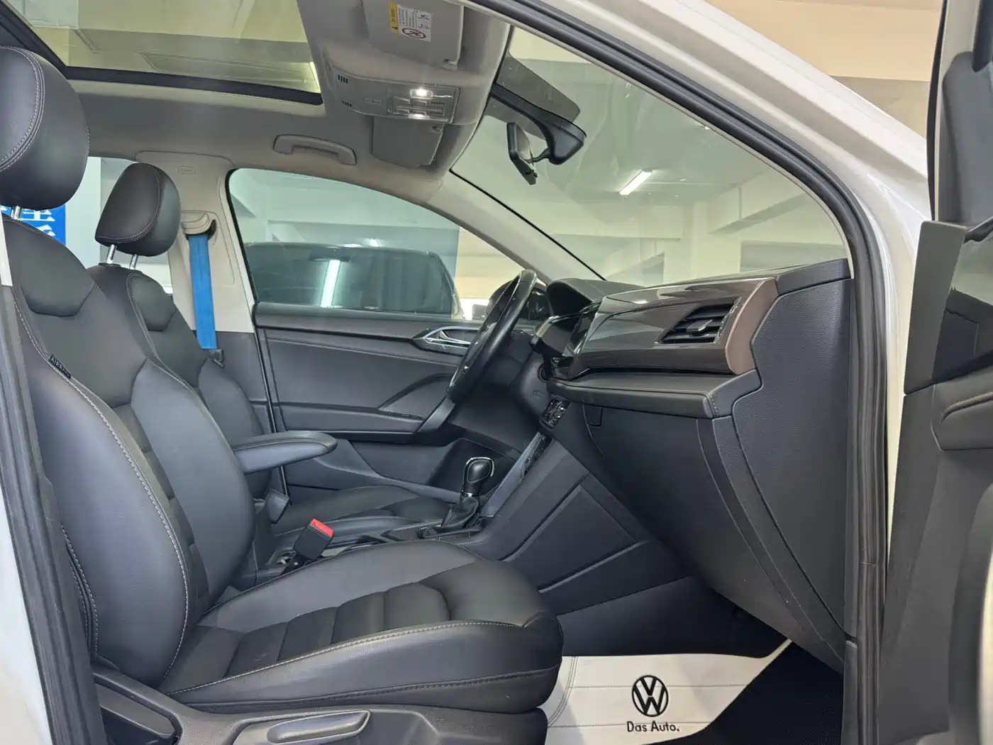 Volkswagen Tharu 2022 280TSI FWD Luxury Edition фото 5