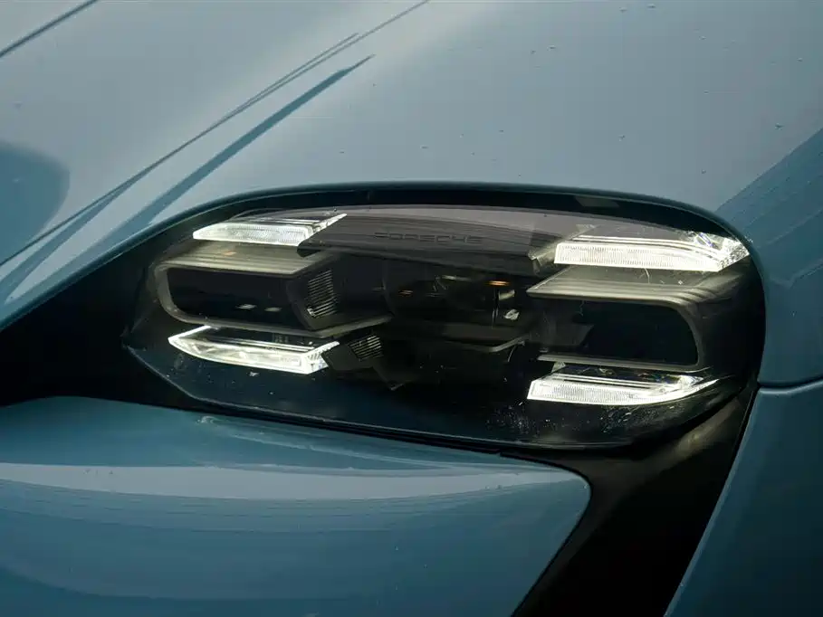 Porsche Taycan 2022 Taycan 4S фото 26