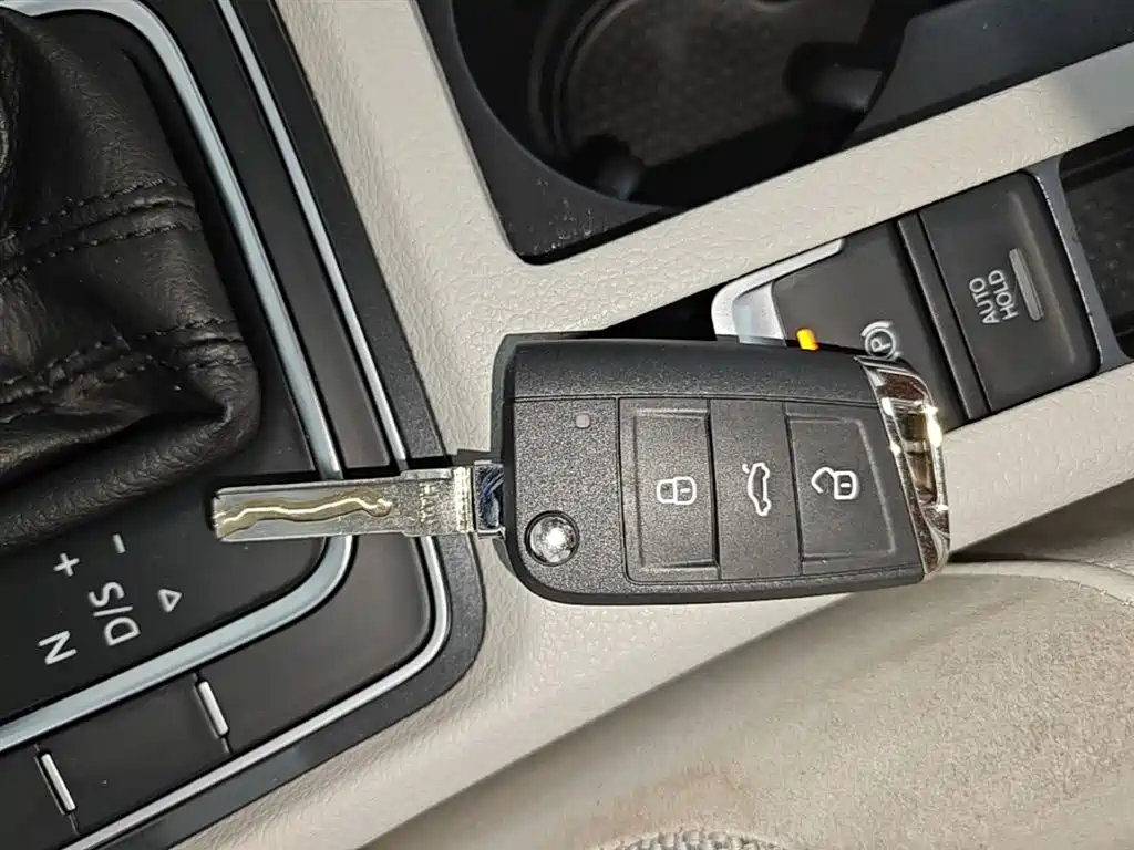 Volkswagen Golf 2018 1.6L Automatic Comfort фото 9