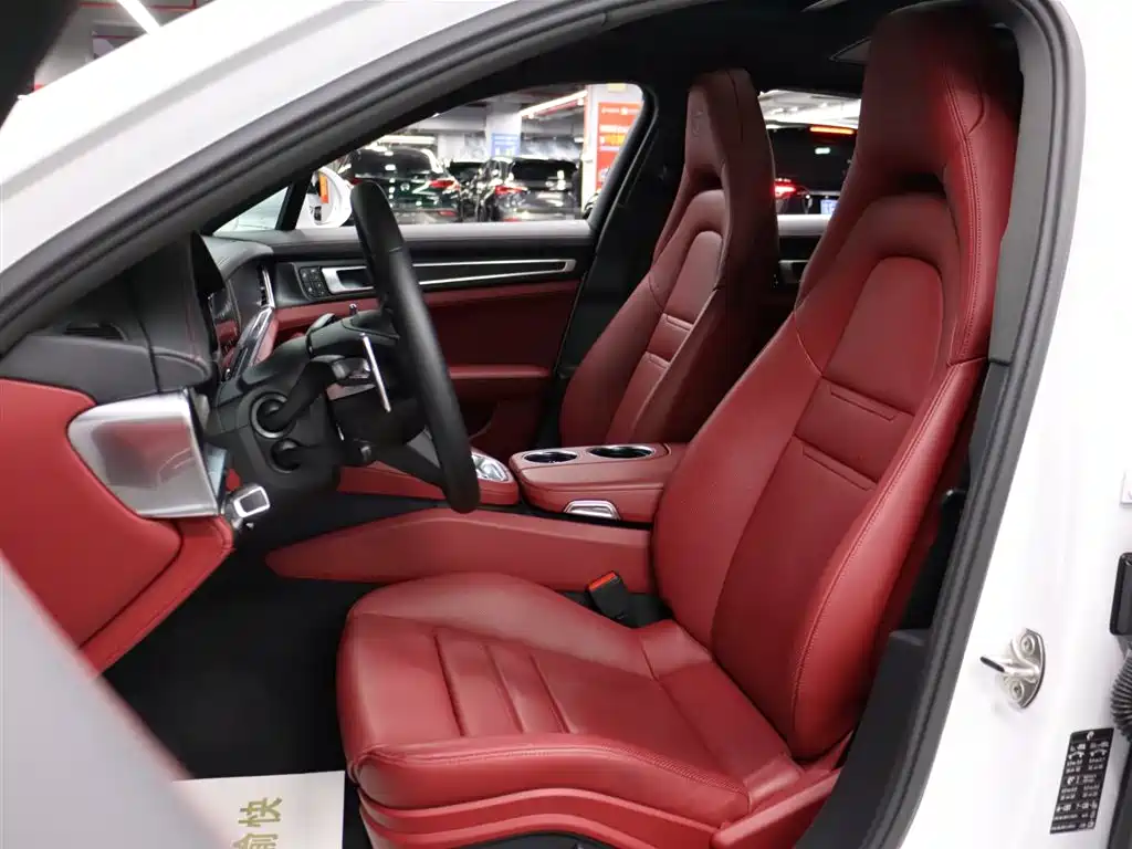  PANAMERA