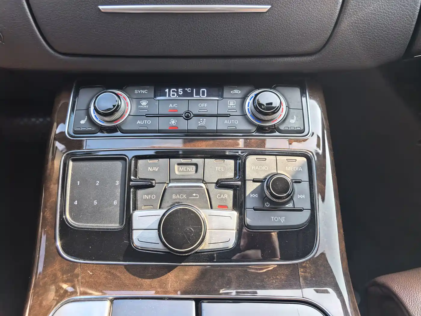 Audi A8 2013 A8L 45 TFSI quattro Comfort фото 13