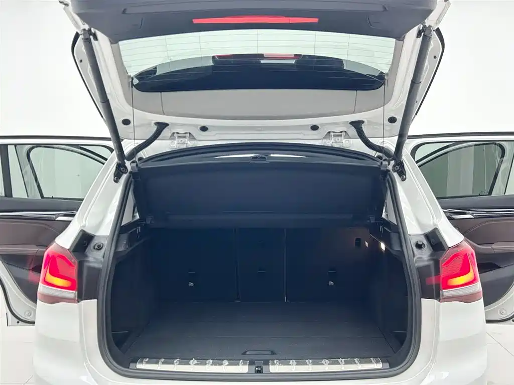 BMW X1 2022 sDrive20Li Fashion фото 18