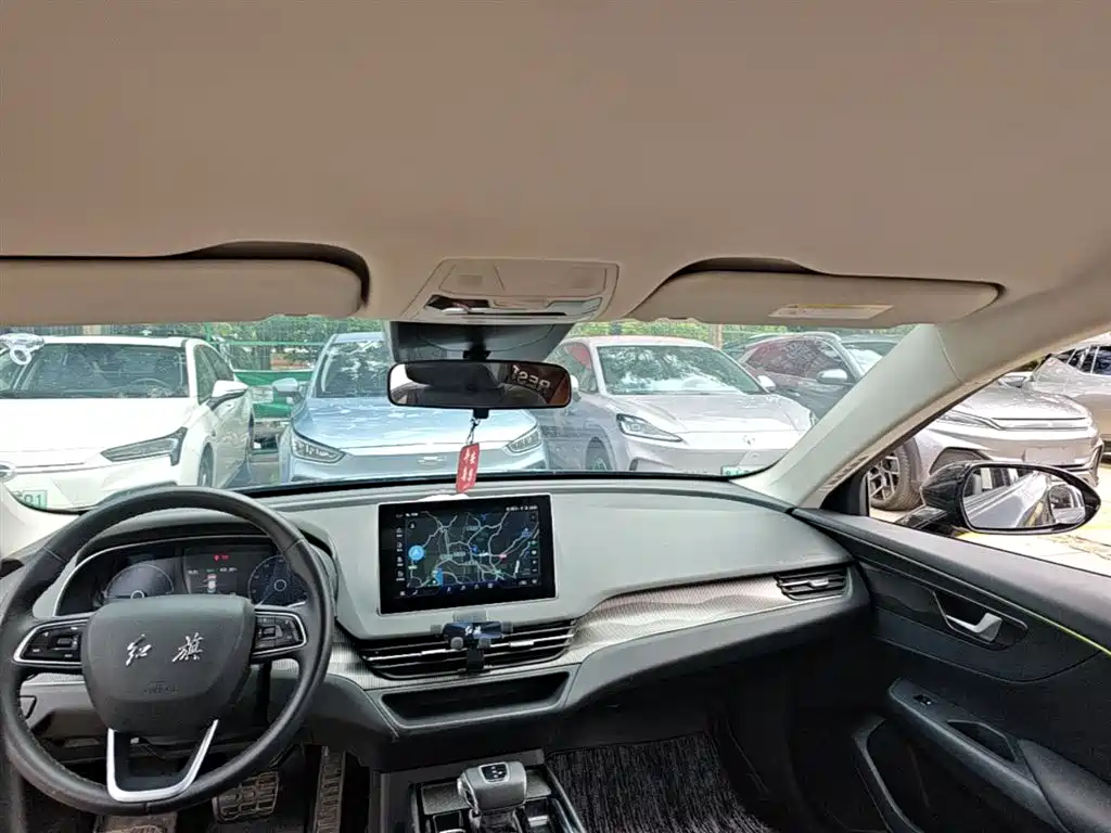 Hongqi E-QM5 2022 431km Charging Enjoyment Edition фото 18