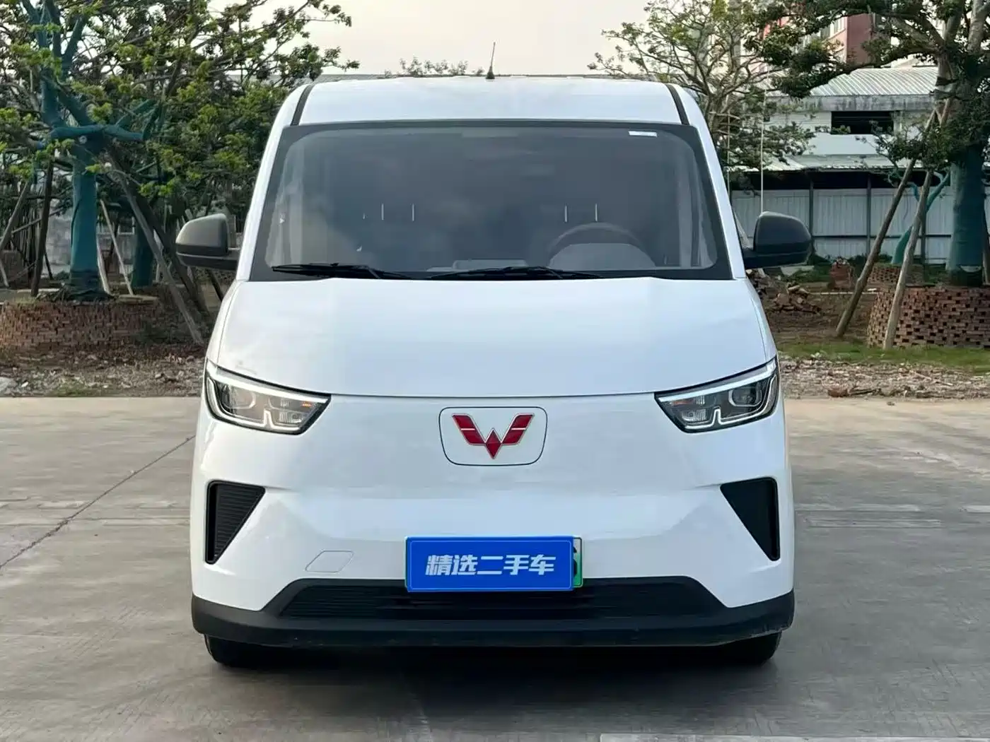 Wuling Motors Wuling Yangguang 2026 2025 400km Bus Comfort Edition