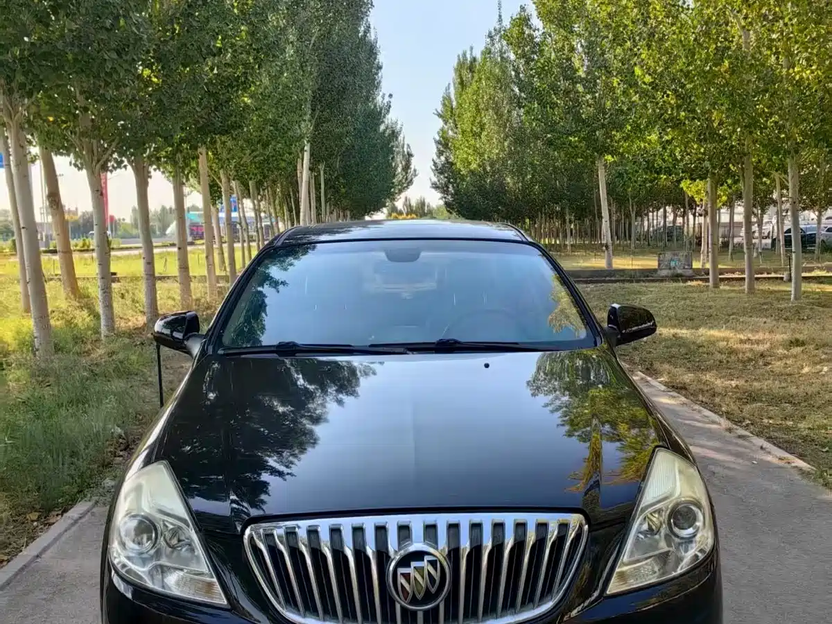 Buick Excelle 2013 1.5L Automatic Exclusive фото 2