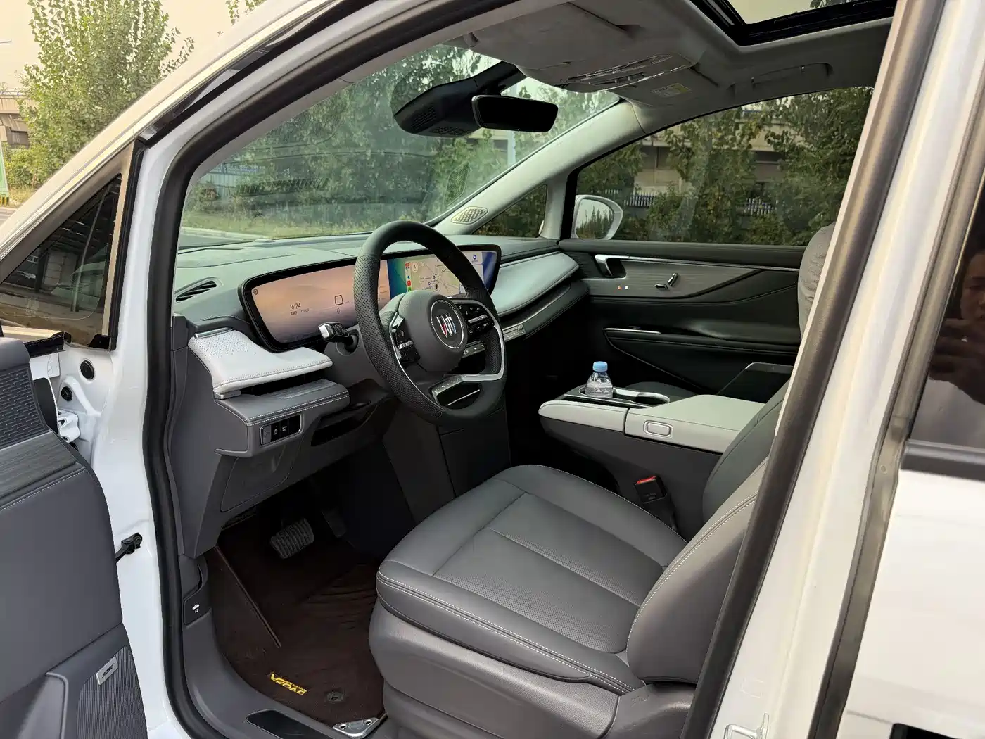 Buick GL8 2026 2026 Luzun Premium Edition