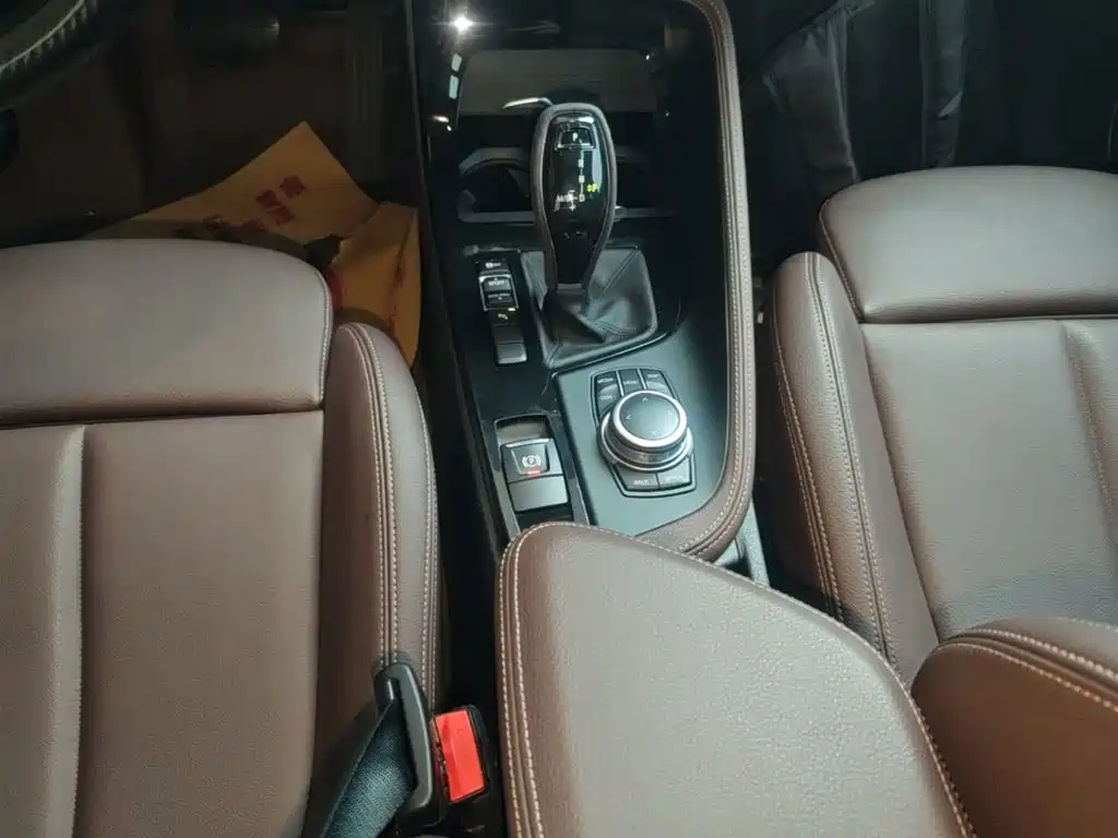 Photo 14 - BMW X2
