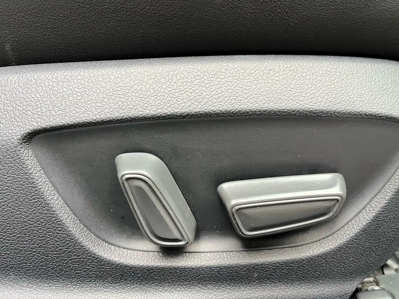 Toyota Avalon 2023 2.5L Luxury Edition фото 21