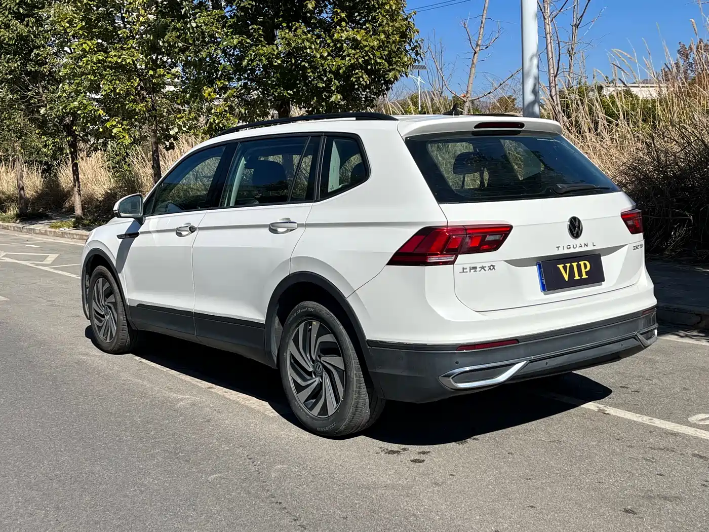 Volkswagen Tiguan L 2022 330TSI Automatic 2WD Comfort Edition фото 8