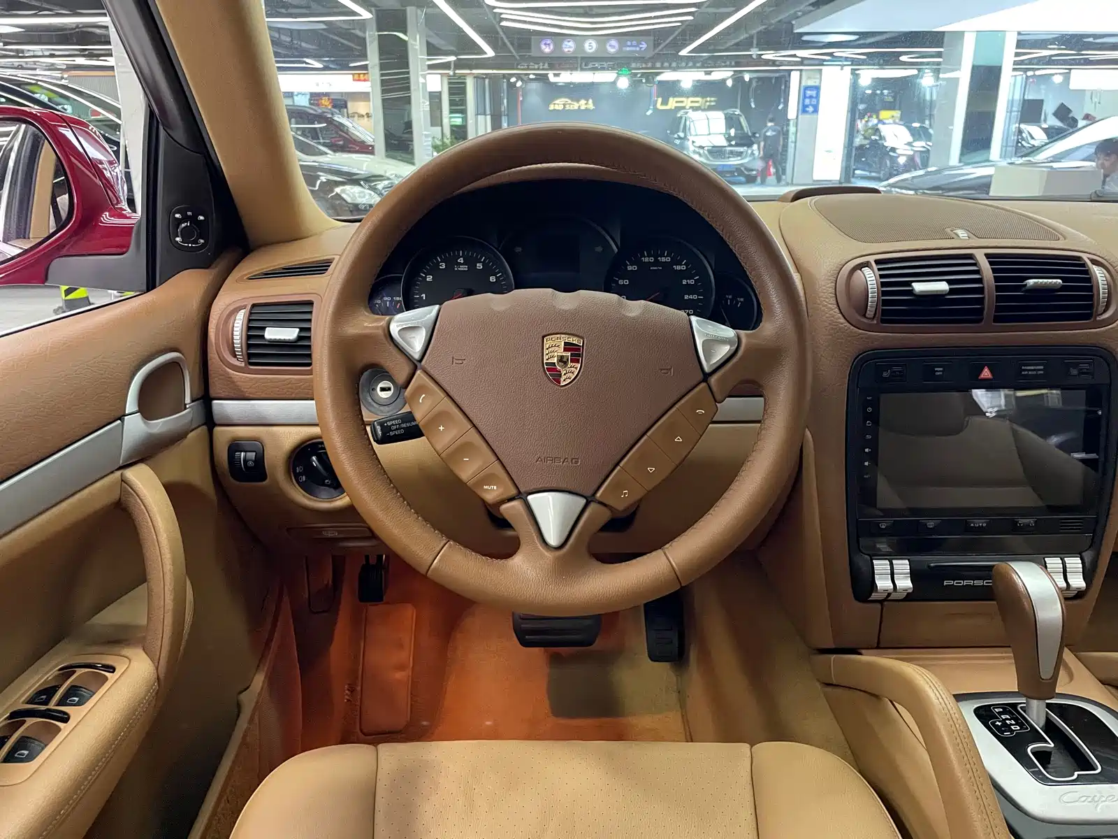 Photo 12 - Porsche Cayenne