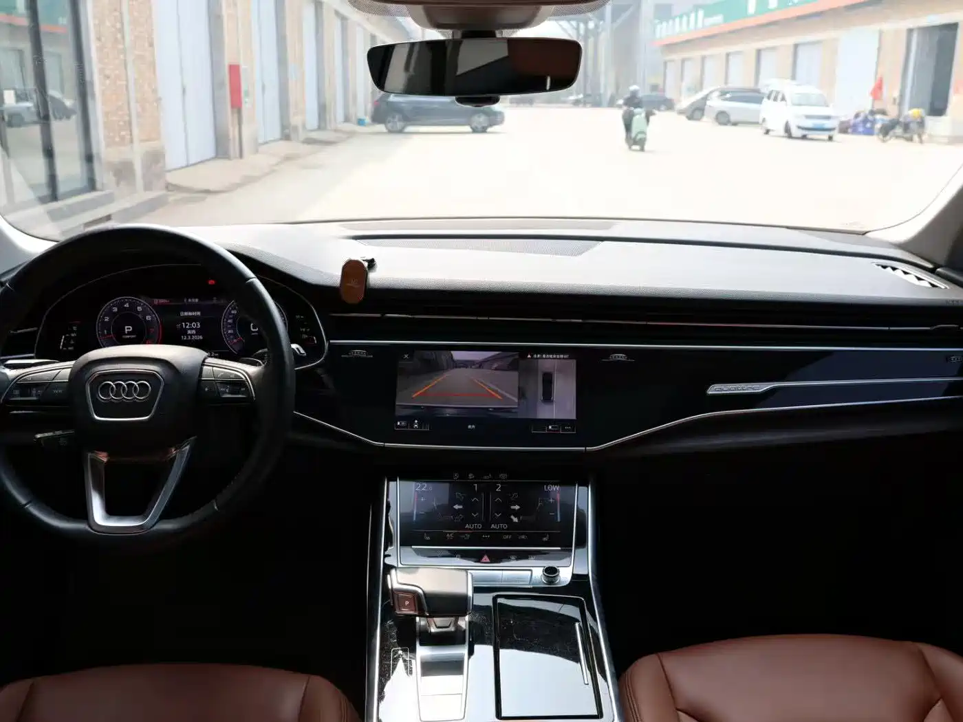 AUDI Q7