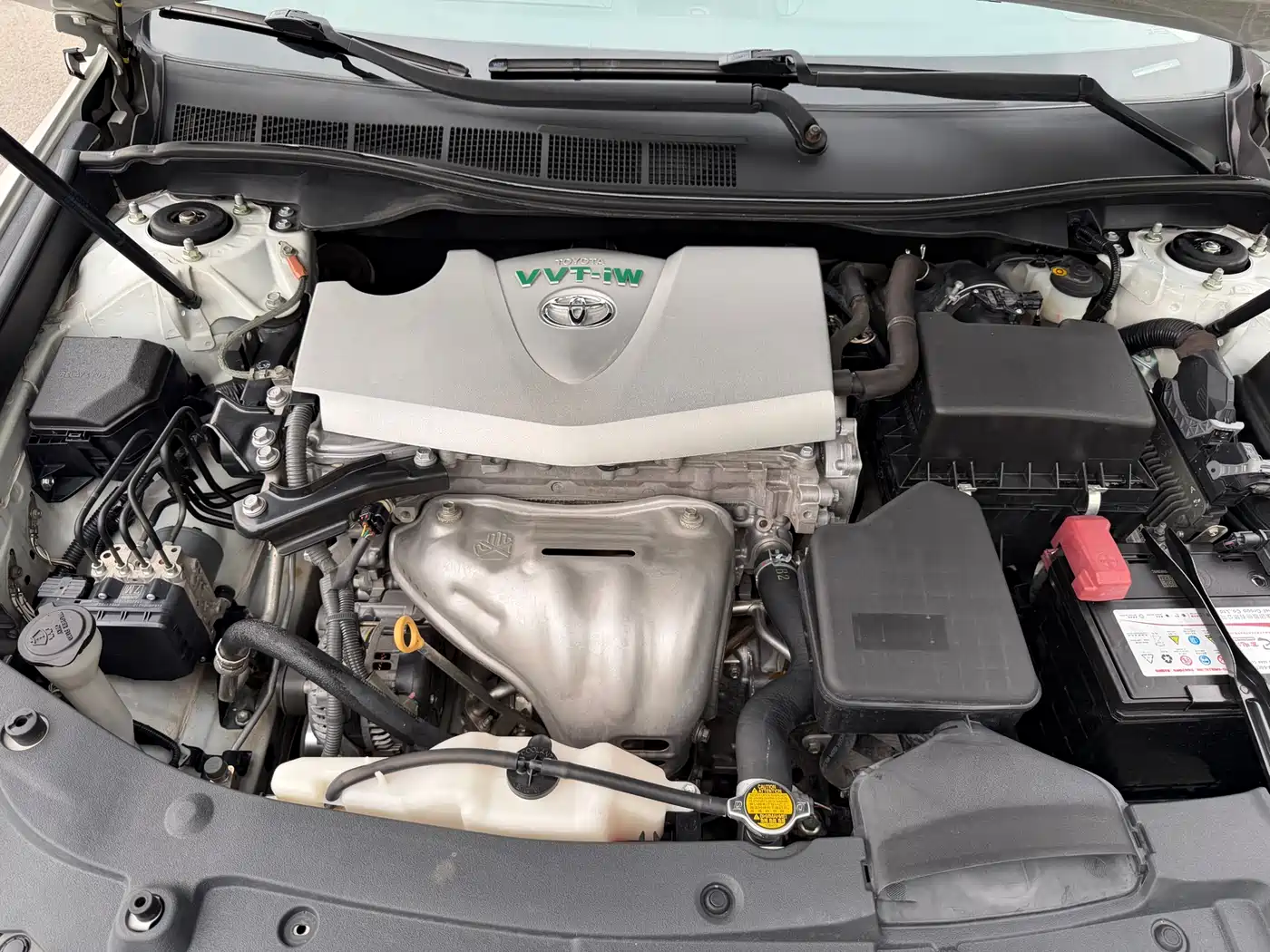 Toyota Camry 2015 2.0G Leading Edition фото 24