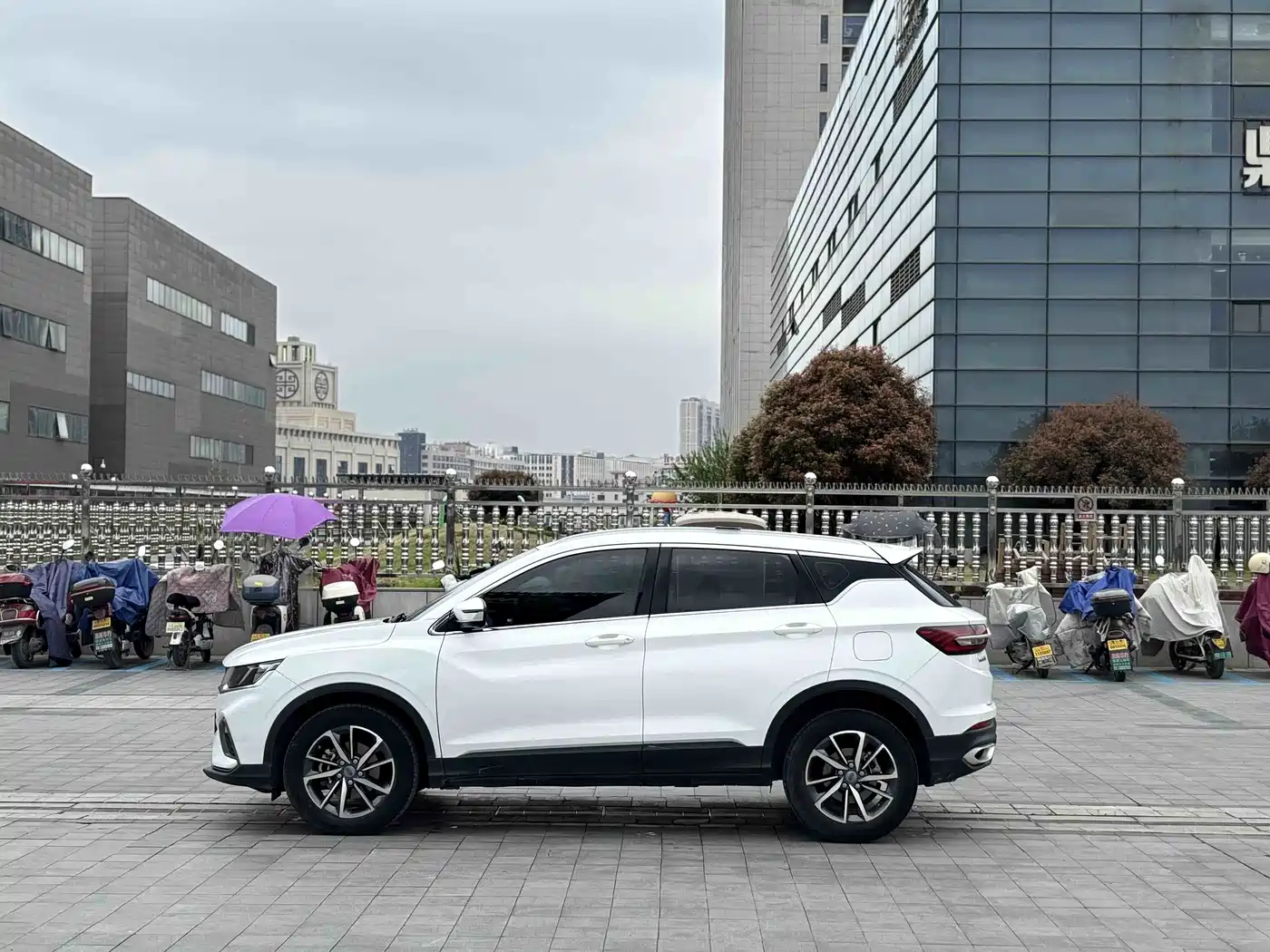 GEELY AUTOMOBILE BINYUE