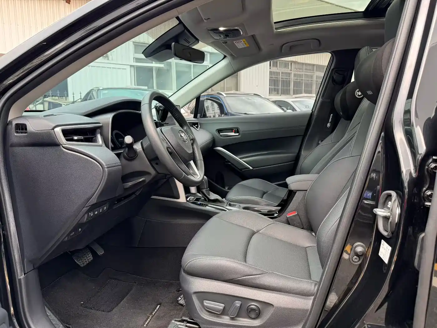 Toyota Frontlander 2023 2.0L Smart Hybrid Dual Engine Prestige Edition фото 13