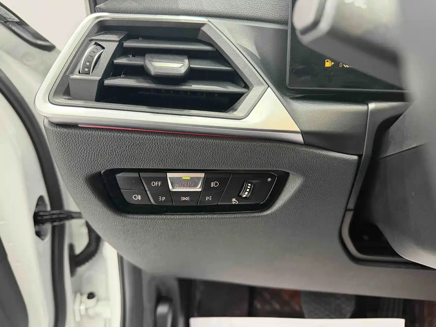 BMW 3 Series 2023 320Li M Sport Package фото 10