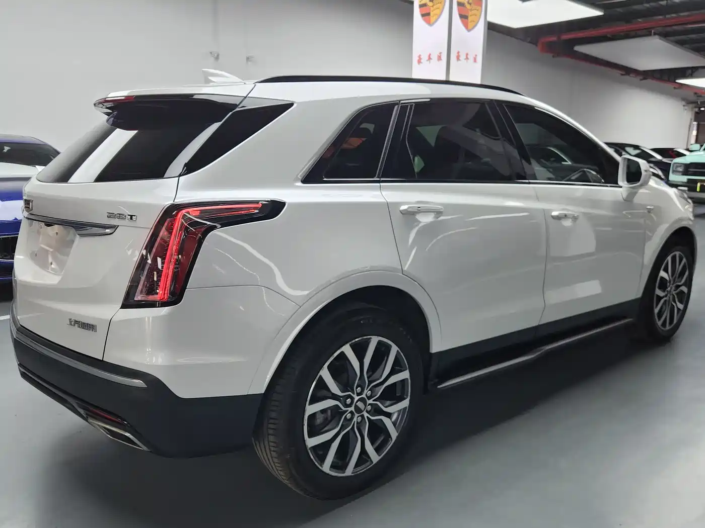 CADILLAC XT5