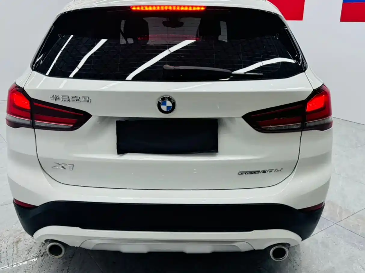 BMW X1 2022 sDrive20Li Fashion фото 13
