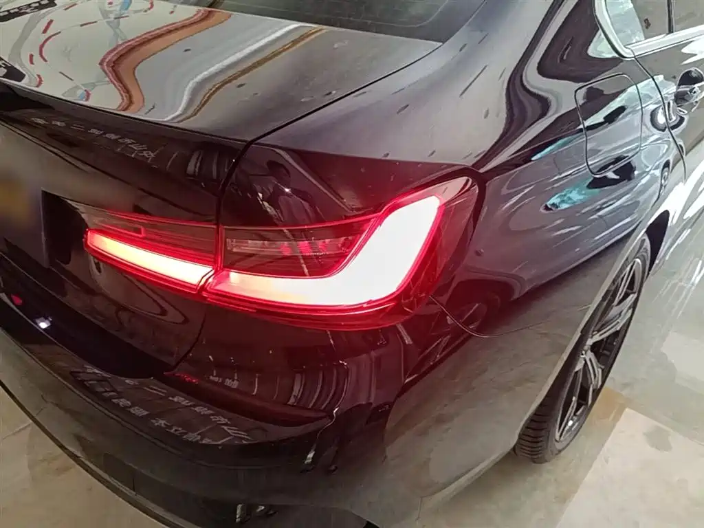 BMW 3-SERIES