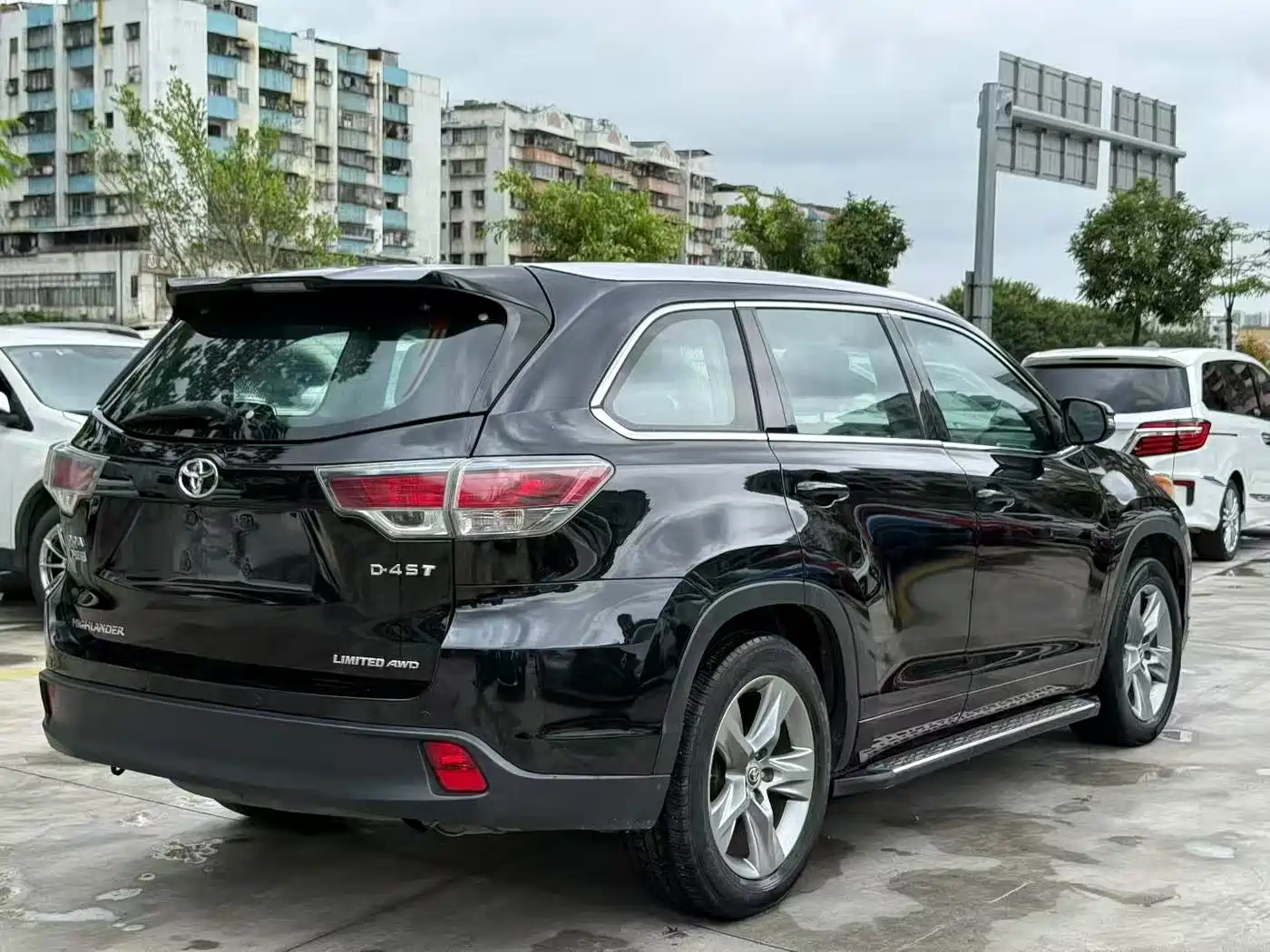 Toyota Highlander 2015 2.0T AWD Ultimate Edition 7-seater фото 6