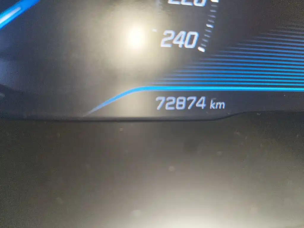 Фото 5 - Peugeot 5008
