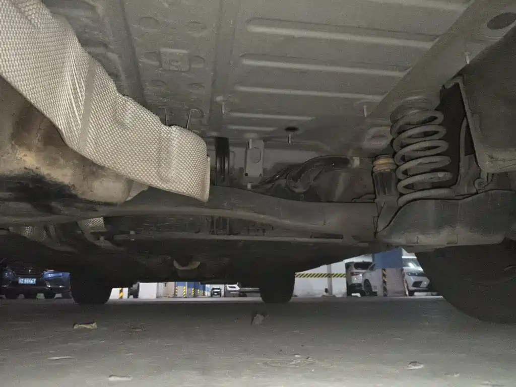 Фото 25 - Peugeot 5008