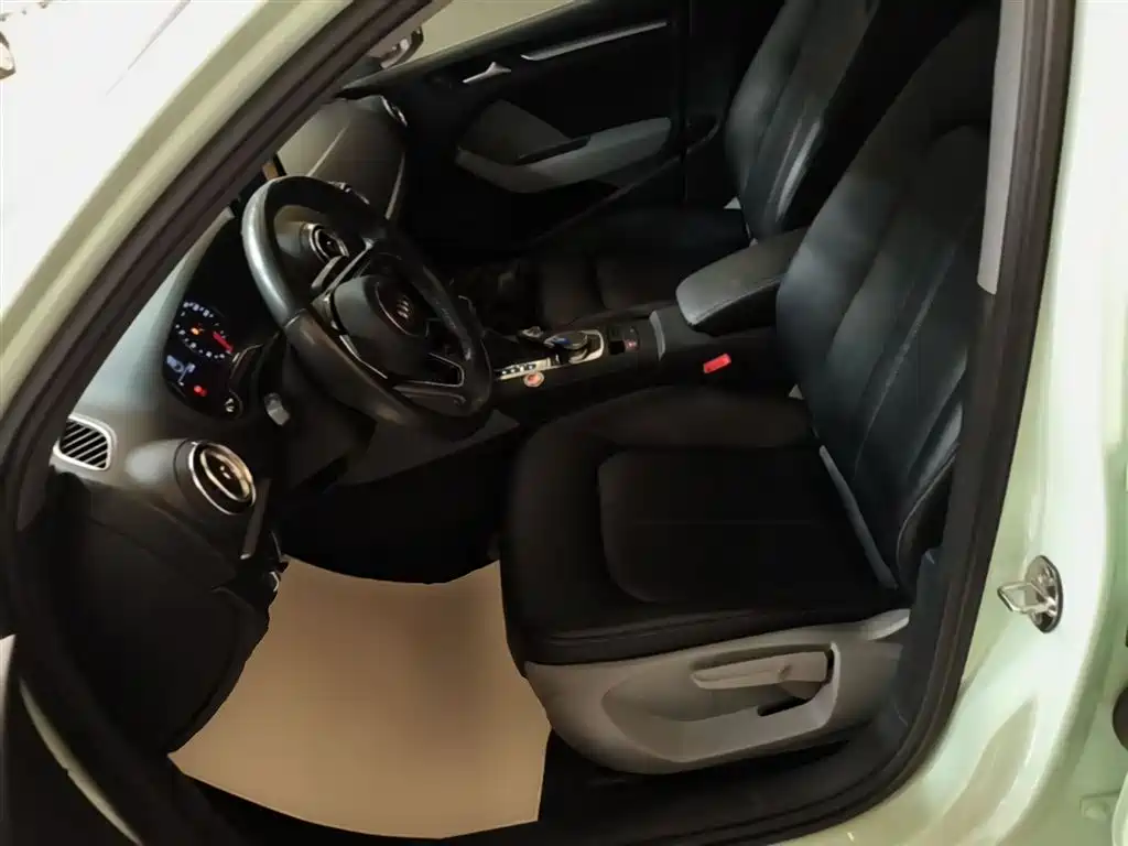 Audi A3 2017 Limousine 35 TFSI Progressive фото 15