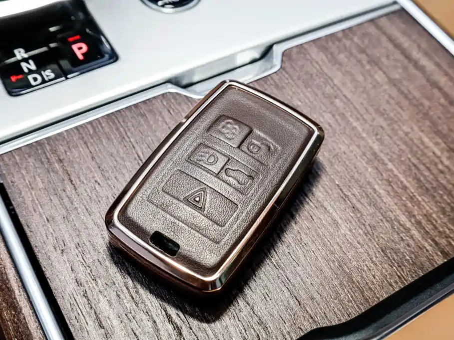 Photo 18 - Land Rover Range Rover