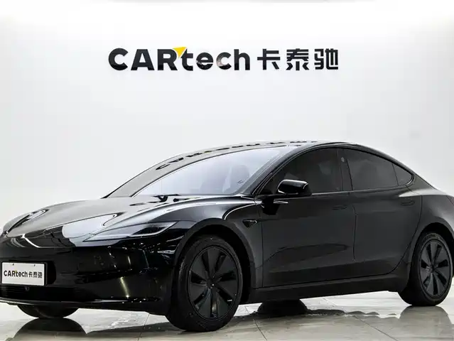 TESLA MODEL 3 2026