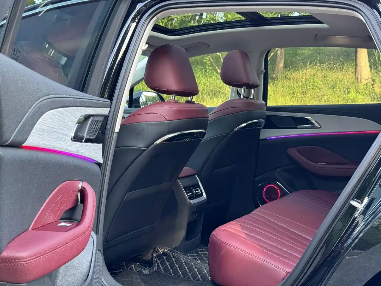 2026 Hongqi H5