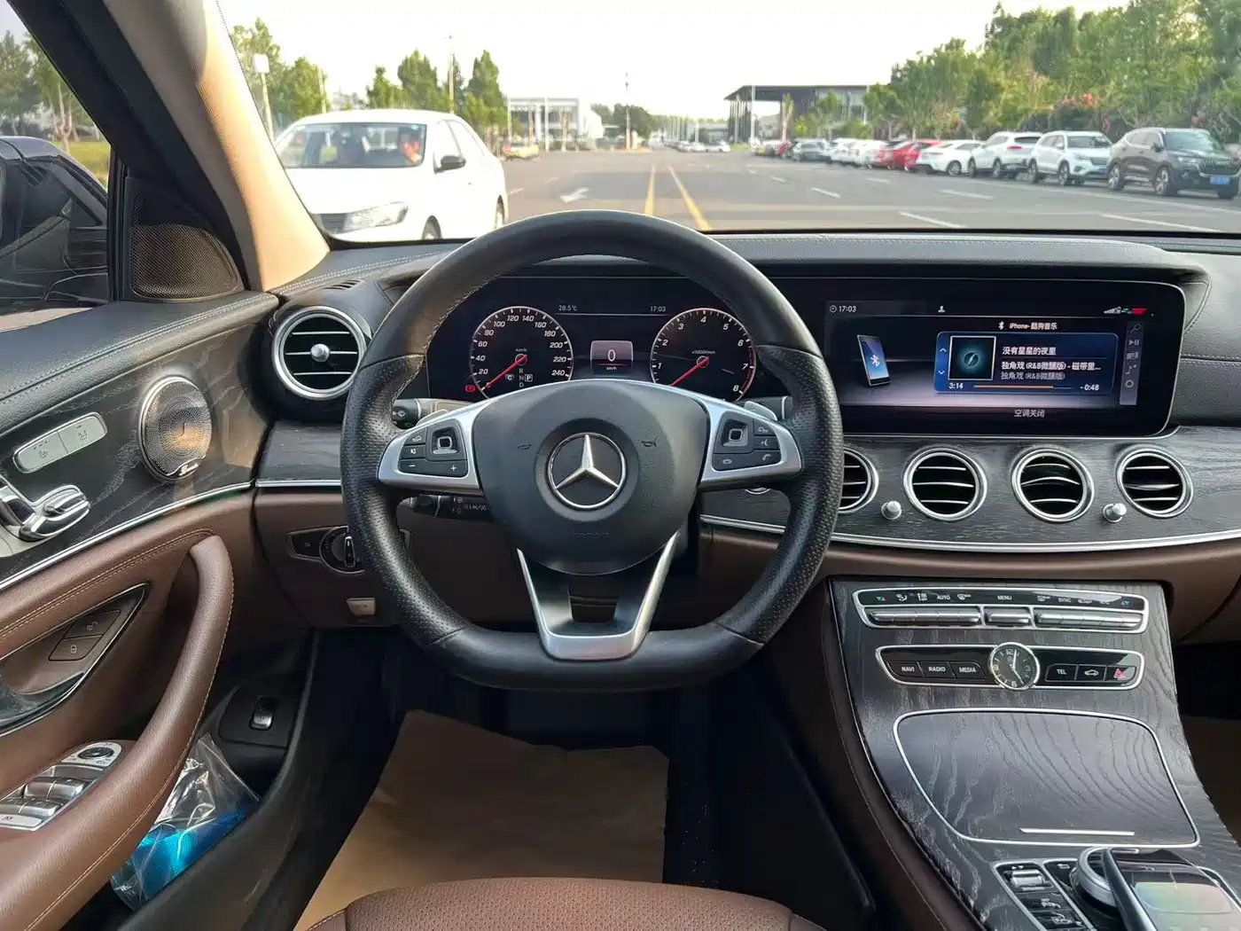 Mercedes-Benz E-Class 2018 E 300 L Sport Luxury фото 8
