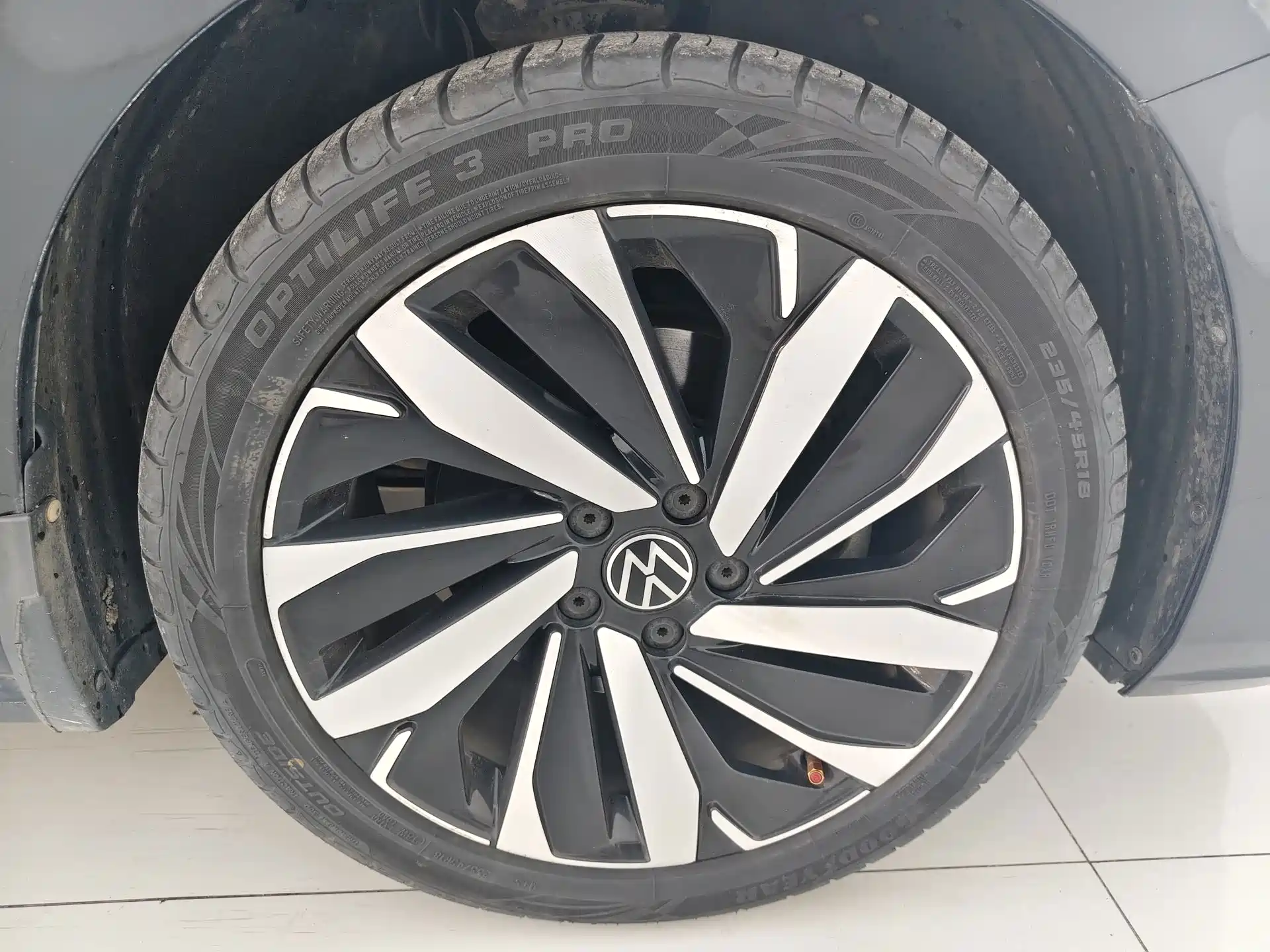 Photo 14 - Volkswagen Passat