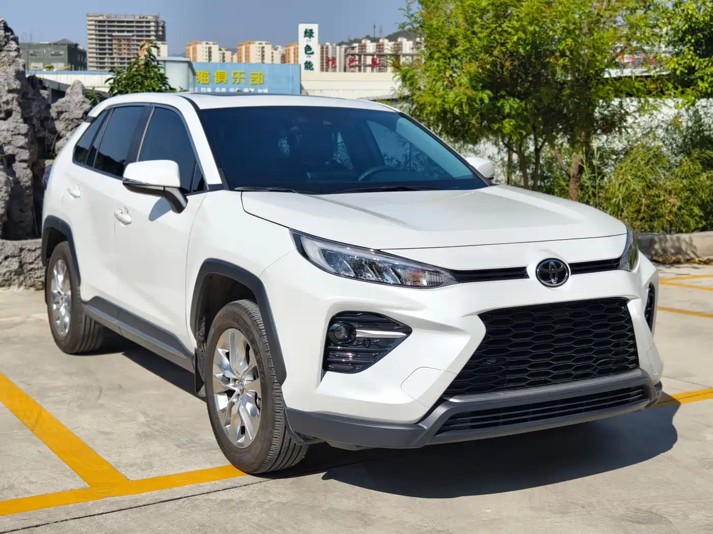 Toyota Wildlander 2024 2.0L CVT 2WD Urban Edition фото 3