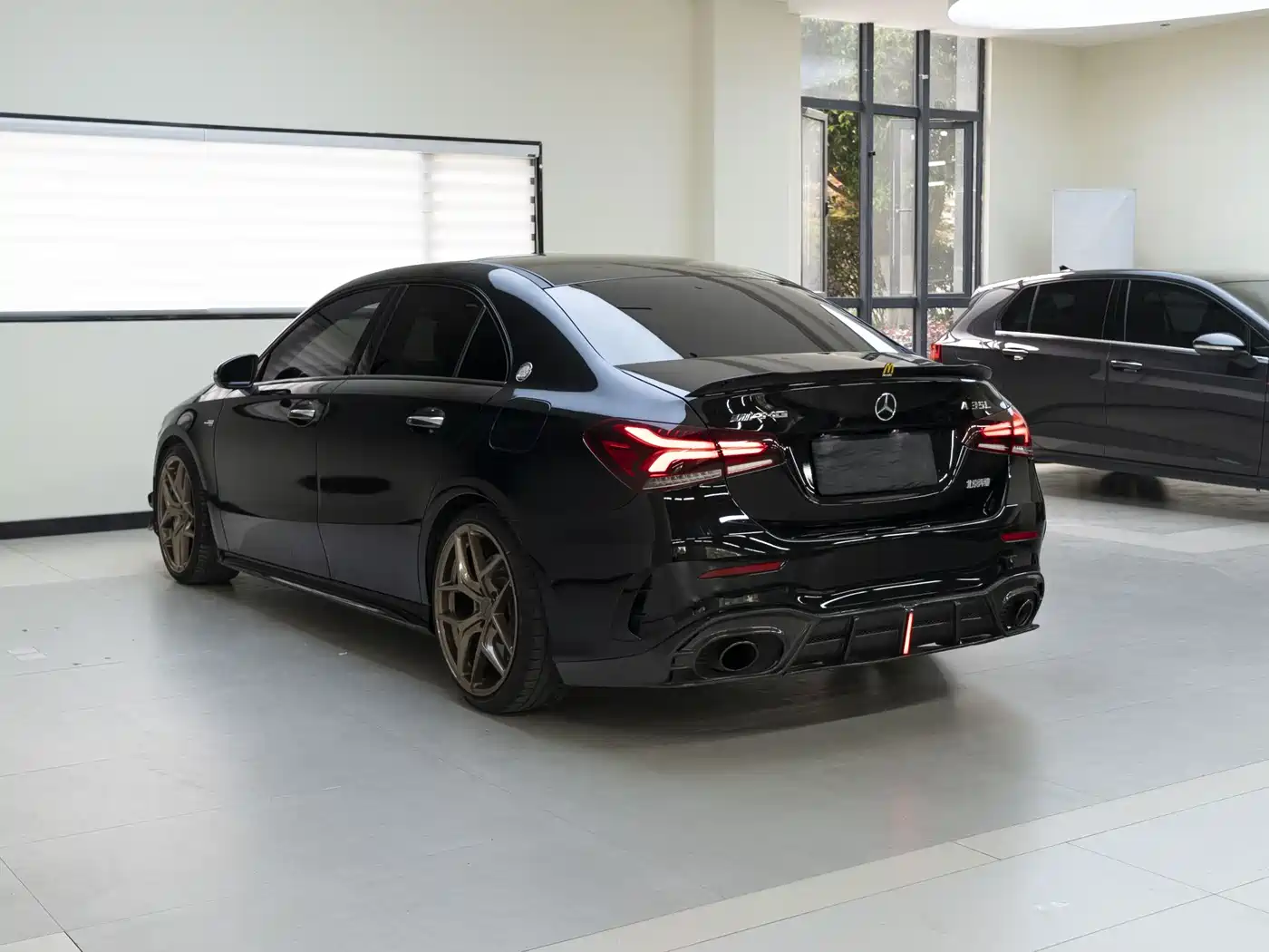 Mercedes-Benz A-Class AMG 2022 AMG A 35 L 4MATIC фото 16