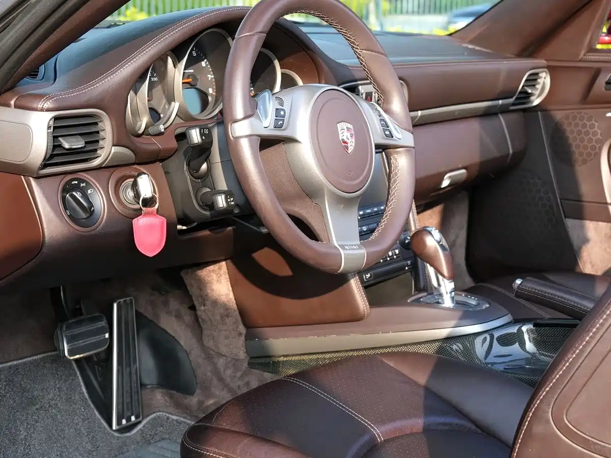 Porsche 911 2010 Carrera Cabriolet 3.6L фото 10