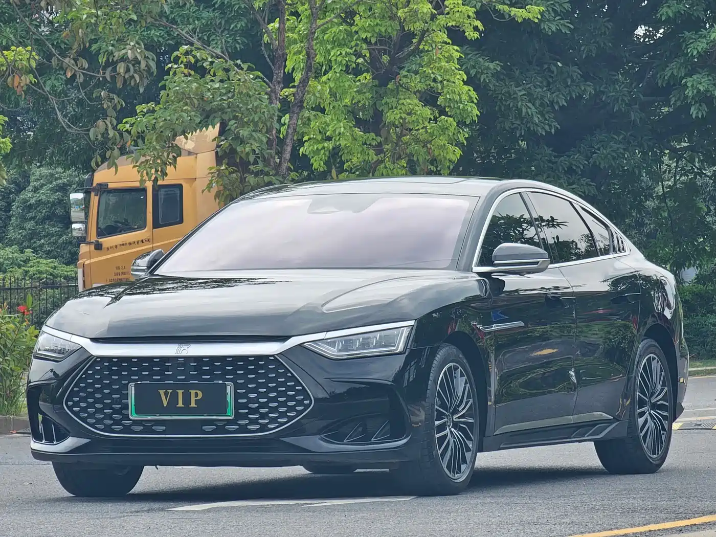 BYD Han 2023 DM-i Champion Edition 121KM Honor