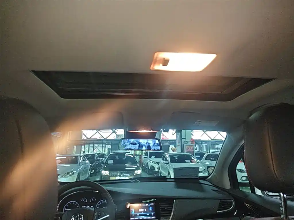 Buick Encore 2018 18T Automatic 2WD Urban Elite фото 18