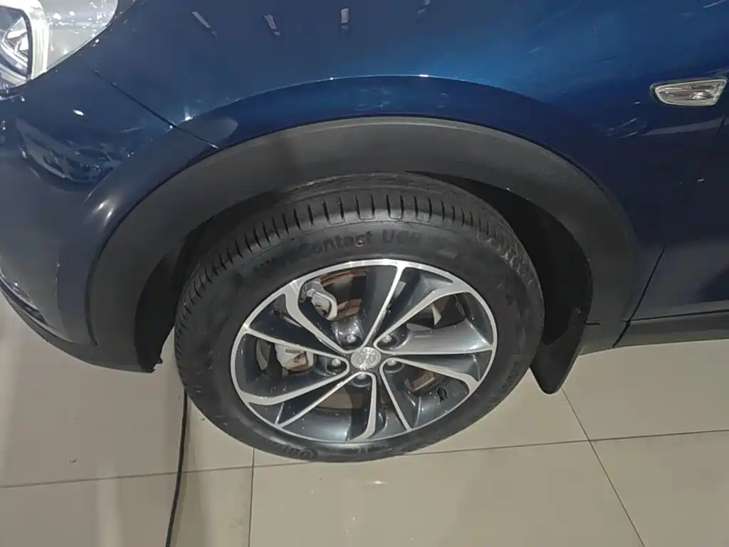 Photo 23 - Buick Encore GX