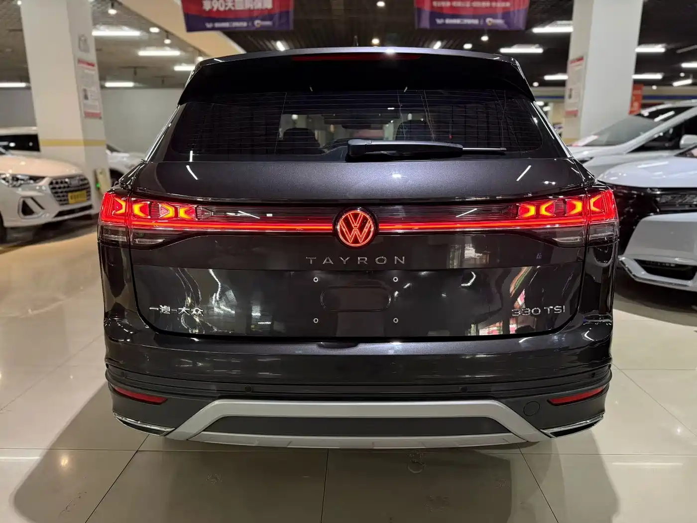 Volkswagen Tayron 2024 330TSI 2WD Luxury Plus Advanced фото 8