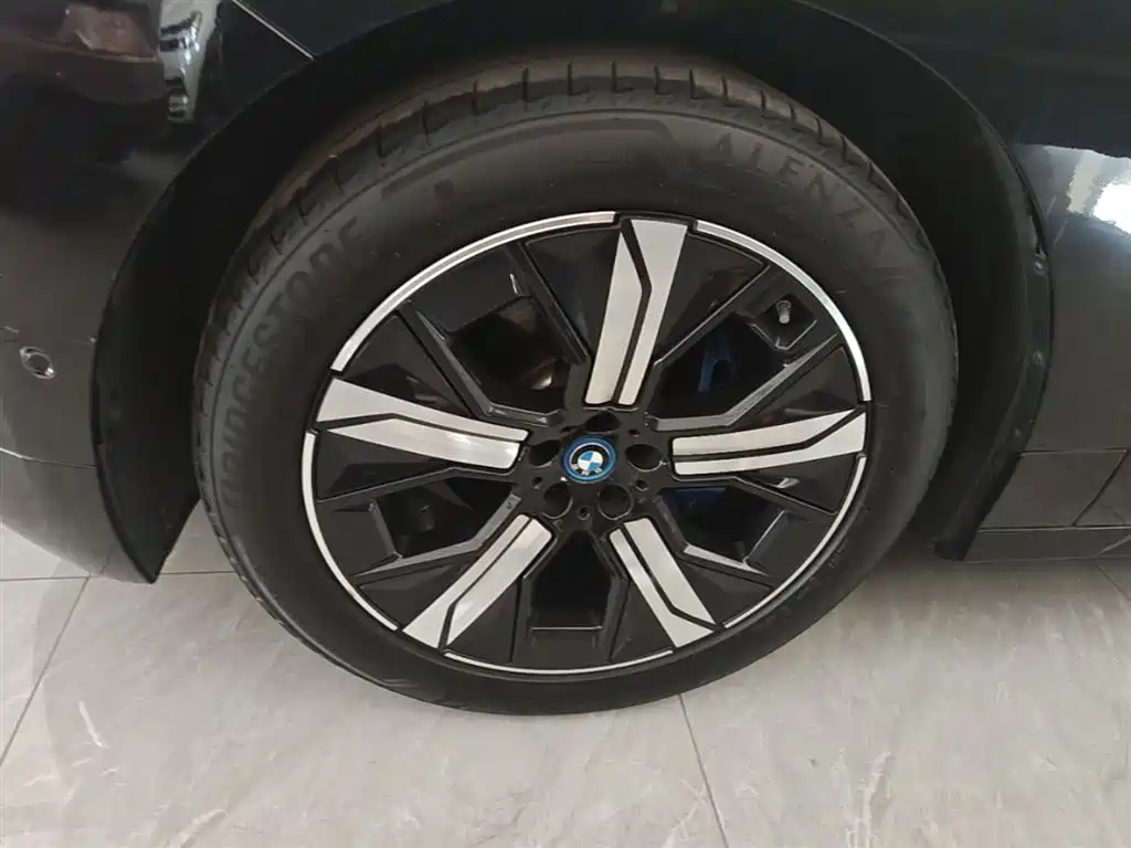BMW iX 2023 2022 xDrive40