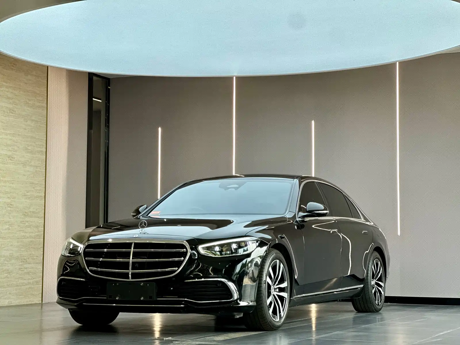 Фото 1 - Mercedes-Benz S-Class